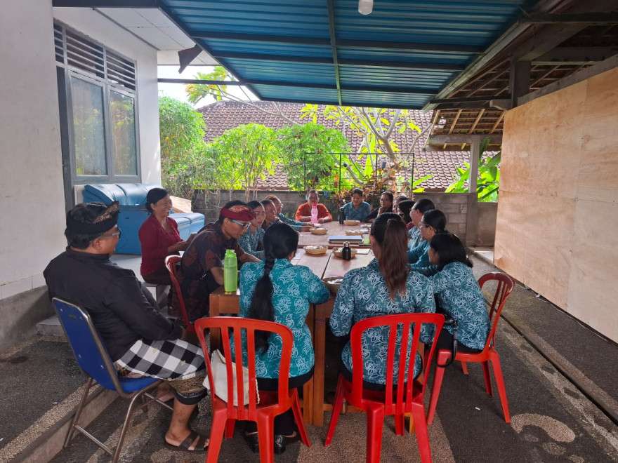 Pembinaan PKK dan Posyandu